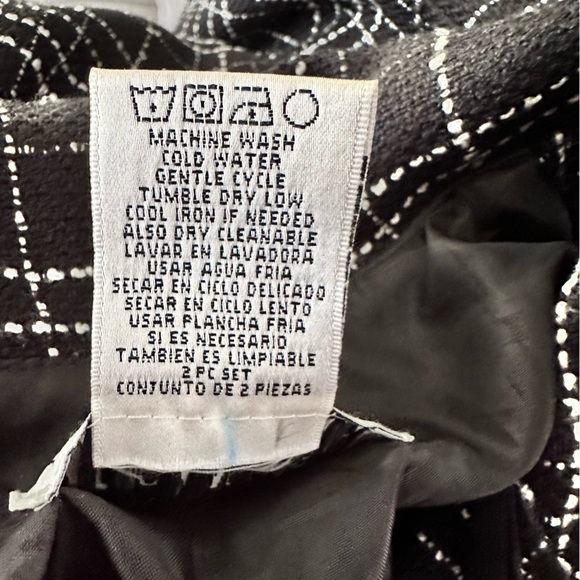 Megan Lee Blazer - Picture 4 of 7